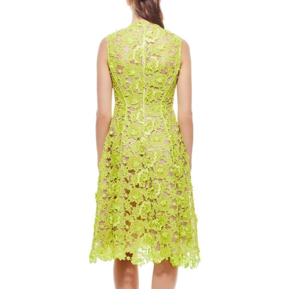LELA ROSE**Guipure Lace Lime Dress**US 2 $1989 - Picture 6 of 14
